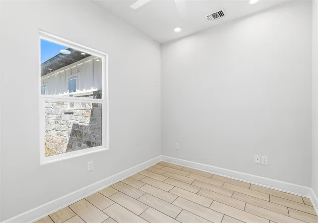 Photo 4 of Sale Pending at 706 S Brownleaf St, San Antonio, TX 78227 | MLS# 63769392 | Listing updated on 2026-09-16