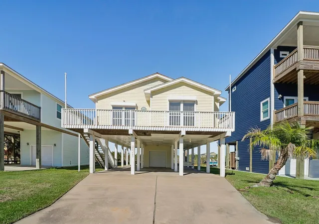 Photo 2 of Single family home for sale at 22322 Vista Del Mar, Galveston, TX 77554 | MLS# 5327828 | Listing updated on 2026-09-20