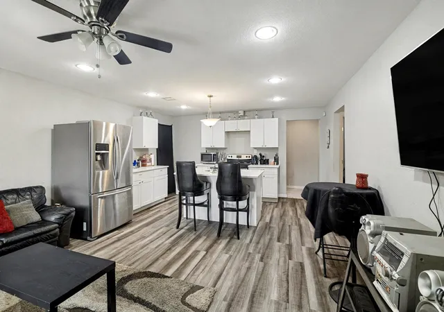 Photo 3 of Single family home for sale at 4421 Caplin St, Houston, TX 77026 | MLS# 7787256 | Listing updated on 2026-09-05