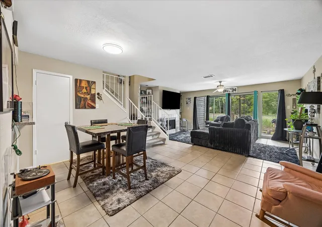 Photo 2 of Townhouse for sale at 4444 Victory Dr #1113, Houston, TX 77088 | MLS# 49344397 | Listing updated on 2026-09-16