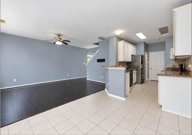 Photo 3 of Sale Pending at 3315 Atherton Cyn Ln, Houston, TX 77014 | MLS# 89664670 | Listing updated on 2026-09-18