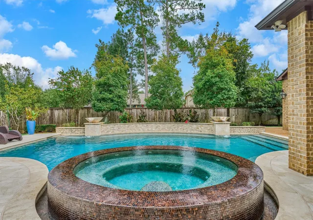 Photo 2 of Mansion for sale at 210 Spyglass Park Loop, Montgomery, TX 77316 | MLS# 91380702 | Listing updated on 2026-09-08