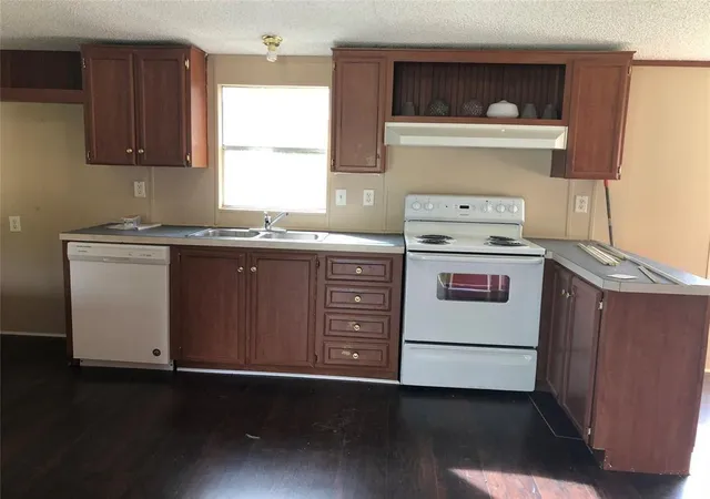 Photo 1 of Single family home for sale at 151 County Rd 2801 Cor, Cleveland, TX 77327 | MLS# 80330698 | Listing updated on 2026-09-11