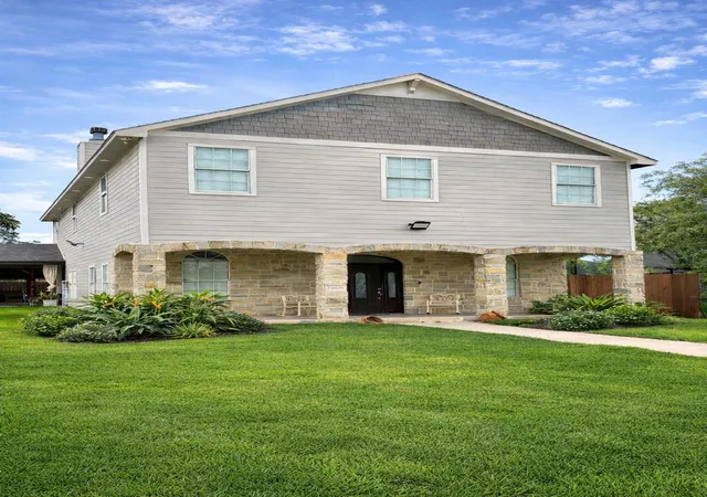 Photo 3 of Single family home for sale at 11029 Deaf Smith St, La Porte, TX 77571 | MLS# 83965041 | Listing updated on 2026-09-05