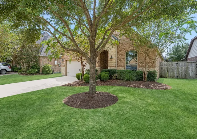 Photo 3 of Single family home for sale at 27239 Symphony Crk Ln, Fulshear, TX 77441 | MLS# 3807939 | Listing updated on 2026-09-28
