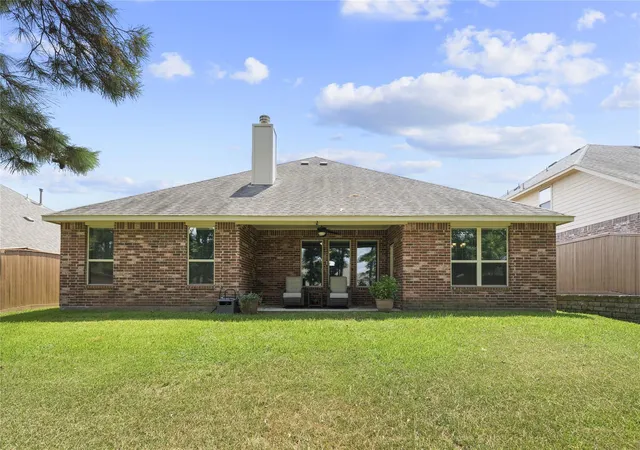 Photo 3 of Single family home for sale at 1514 Holly Chase Ct, Conroe, TX 77384 | MLS# 93367038 | Listing updated on 2026-10-03