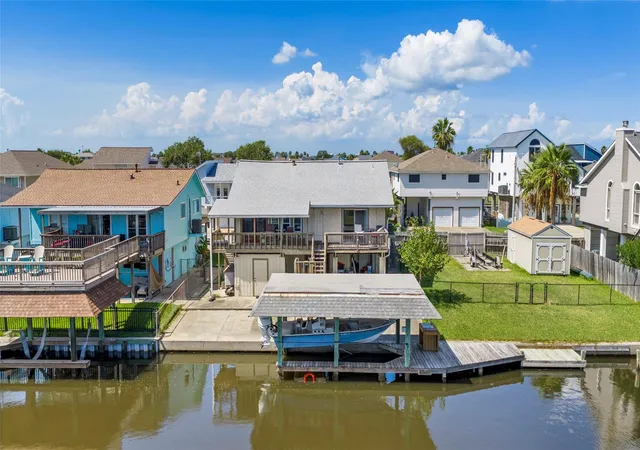 Photo 1 of Single family home for sale at 1097 Redfish St, Hitchcock, TX 77563 | MLS# 72795055 | Listing updated on 2026-09-25