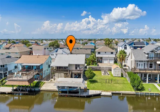 Photo 2 of Single family home for sale at 1097 Redfish St, Hitchcock, TX 77563 | MLS# 72795055 | Listing updated on 2026-09-25