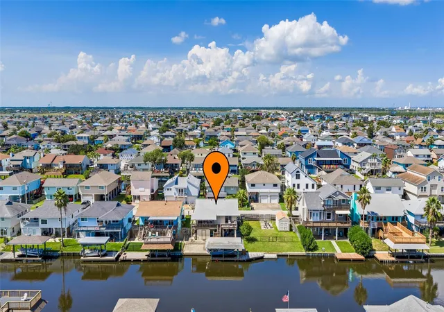Photo 3 of Single family home for sale at 1097 Redfish St, Hitchcock, TX 77563 | MLS# 72795055 | Listing updated on 2026-09-25