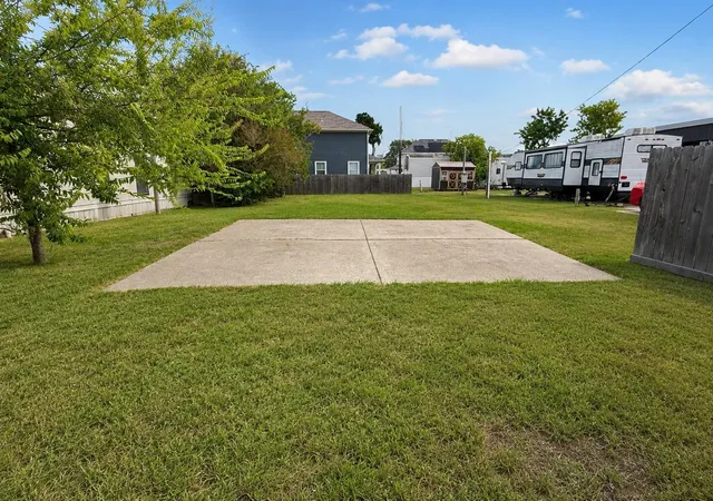 Photo 1 of Sale Pending at 2739 Bay Oaks Harbor Dr, Baytown, TX 77523 | MLS# 53114520 | Listing updated on 2026-09-18