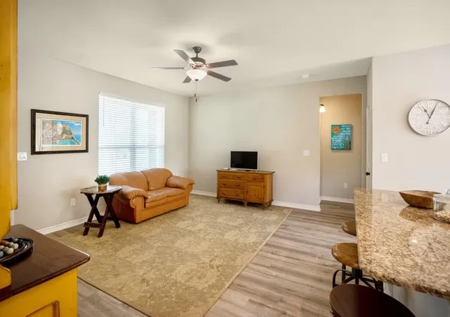 Photo 3 of Single family home for sale at 1013 Cottonwood Bnd Ln, Waller, TX 77484 | MLS# 42924865 | Listing updated on 2026-09-03