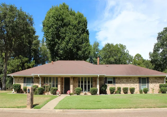 Photo 1 of Single family home for sale at 503 Magnolia Dr, Jefferson, TX 75657 | MLS# 11367016 | Listing updated on 2026-09-18
