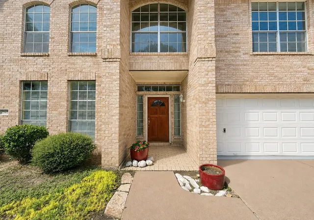Photo 2 of Single family home for sale at 17807 Valley Palms Dr, Spring, TX 77379 | MLS# 15412683 | Listing updated on 2026-09-11
