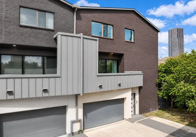 Photo 1 of Townhouse for sale at 1917 Potomac Dr #D, Houston, TX 77057 | MLS# 52405434 | Listing updated on 2026-10-03