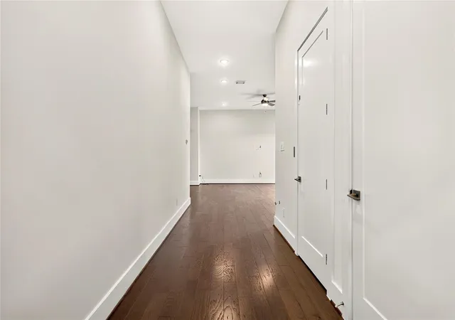 Photo 3 of Townhouse for sale at 1917 Potomac Dr #D, Houston, TX 77057 | MLS# 52405434 | Listing updated on 2026-10-03