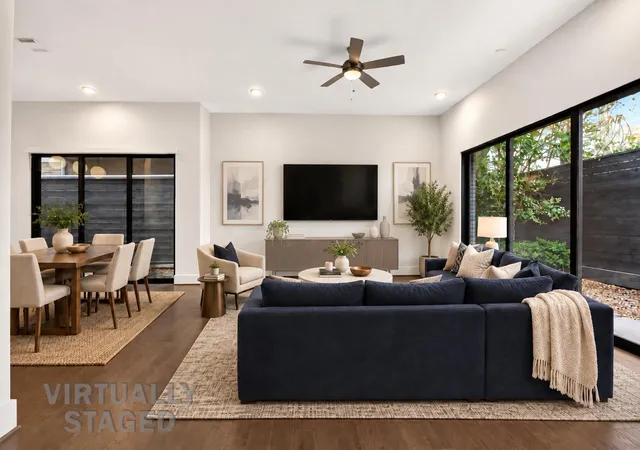 Photo 3 of Townhouse for sale at 1917 Potomac Dr #D, Houston, TX 77057 | MLS# 52405434 | Listing updated on 2026-10-03
