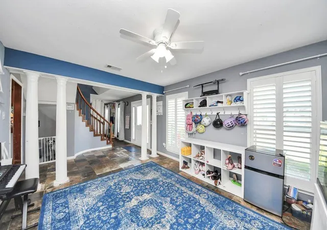Photo 4 of Single family home for sale at 16406 Shady Elms Dr, Houston, TX 77059 | MLS# 37959904 | Listing updated on 2026-09-05