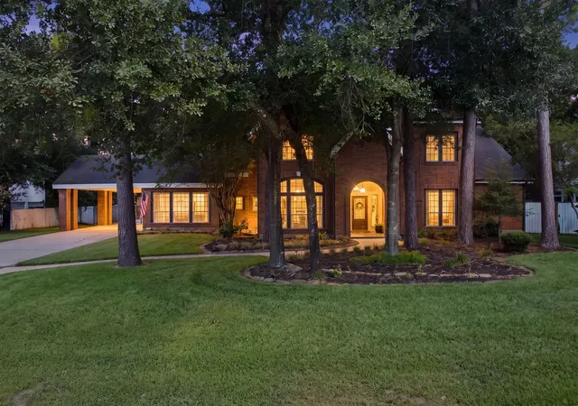 Photo 1 of Single family home for sale at 23 S Brokenfern Dr, Spring, TX 77380 | MLS# 27886307 | Listing updated on 2026-09-12