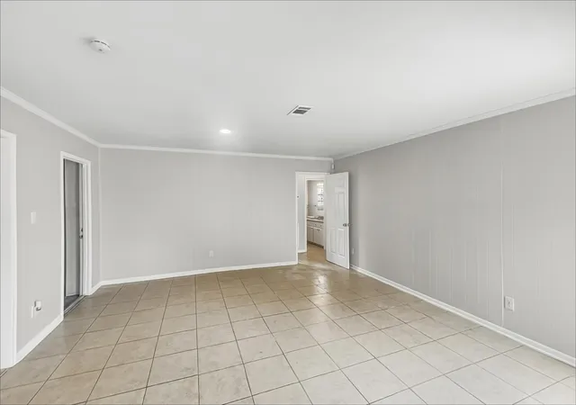 Photo 3 of Single family home for sale at 9619 Guest St, Houston, TX 77078 | MLS# 45636219 | Listing updated on 2026-09-05