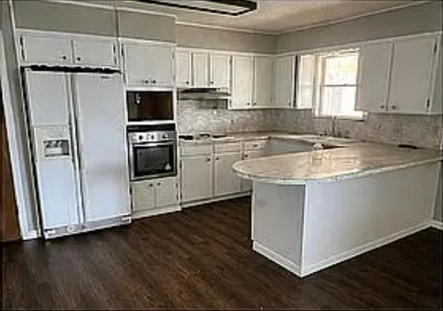 Photo 3 of Single family home for sale at 38 Dellwood Dr, San Angelo, TX 76903 | MLS# 10058350 | Listing updated on 2026-10-08