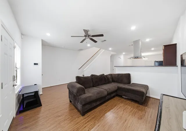 Photo 3 of Multi family home for sale at 4528 Mayflower St #A/B, Houston, TX 77051 | MLS# 82477497 | Listing updated on 2026-09-18