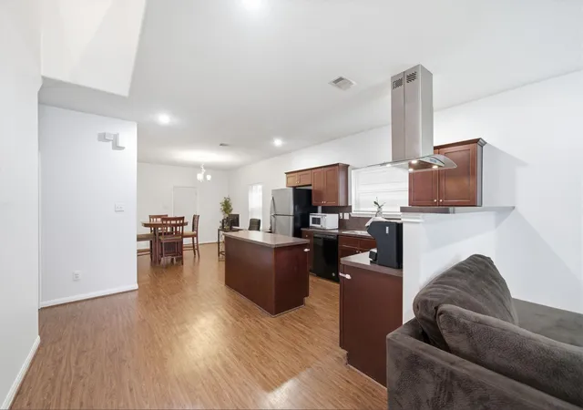 Photo 4 of Multi family home for sale at 4528 Mayflower St #A/B, Houston, TX 77051 | MLS# 82477497 | Listing updated on 2026-09-18