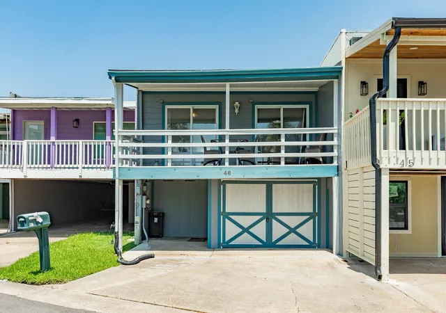 Photo 1 of Townhouse for sale at 46 Harbour Cir, Galveston, TX 77554 | MLS# 81675012 | Listing updated on 2026-09-11