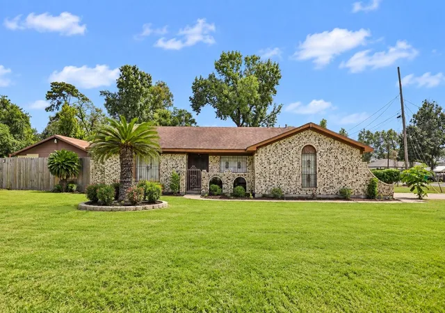 Photo 1 of Single family home for sale at 12803 Verdun Dr, Houston, TX 77049 | MLS# 38967539 | Listing updated on 2026-09-24