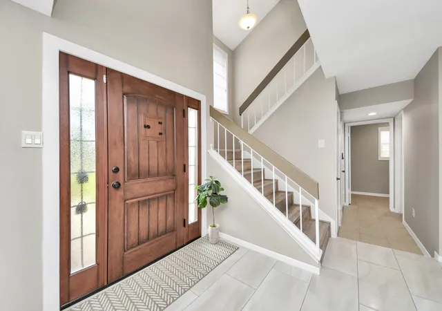 Photo 3 of Single family home for sale at 3211 The Highlands Dr, Sugar Land, TX 77478 | MLS# 67026769 | Listing updated on 2026-09-26