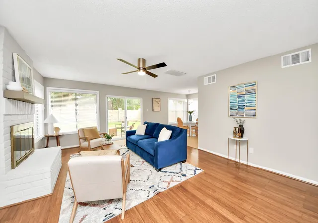 Photo 4 of Single family home for sale at 3211 The Highlands Dr, Sugar Land, TX 77478 | MLS# 67026769 | Listing updated on 2026-09-26
