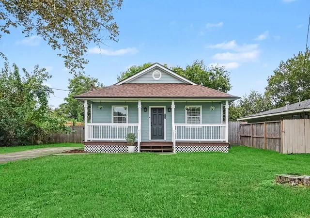 Photo 1 of Single family home for sale at 4412 Nicholini St, Dickinson, TX 77539 | MLS# 93339895 | Listing updated on 2026-09-13