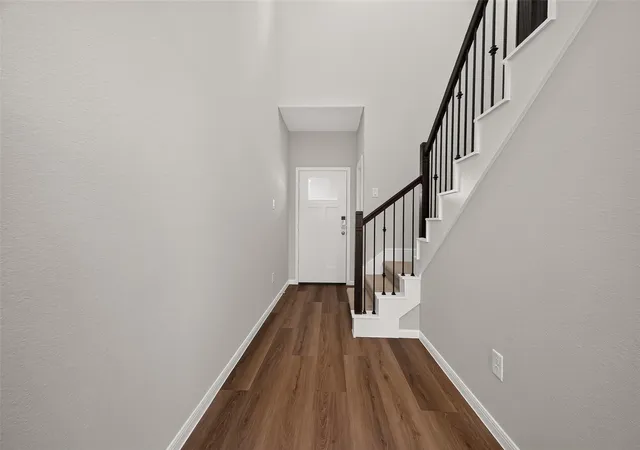 Photo 3 of Sale Pending at 15666 Coneflower Hills Dr, Houston, TX 77090 | MLS# 10297789 | Listing updated on 2026-09-21