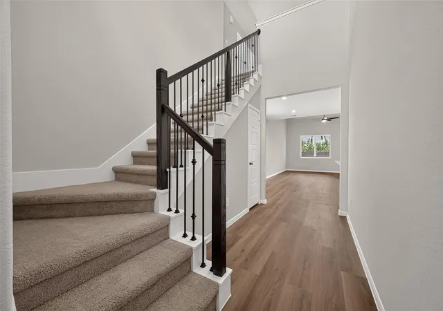 Photo 3 of Sale Pending at 15666 Coneflower Hills Dr, Houston, TX 77090 | MLS# 10297789 | Listing updated on 2026-09-21