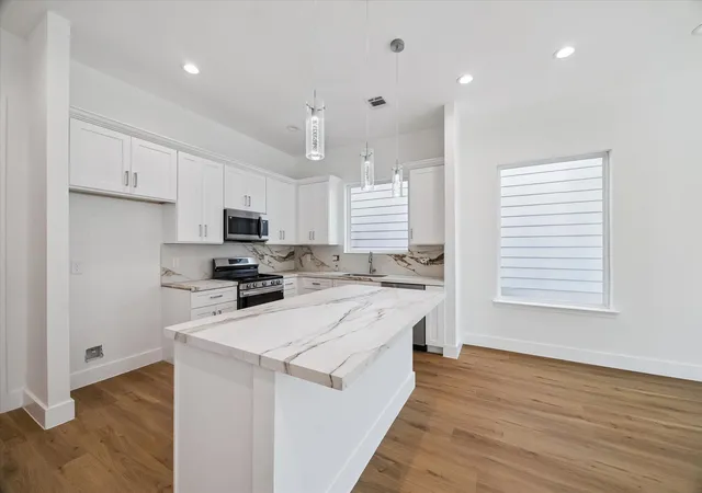Photo 4 of Single family home for sale at 5310 Salina St, Houston, TX 77026 | MLS# 59179271 | Listing updated on 2026-09-12