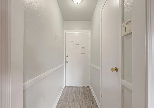 Photo 2 of Single family home for sale at 5646 Cedarburg Dr, Houston, TX 77048 | MLS# 71150867 | Listing updated on 2026-09-16