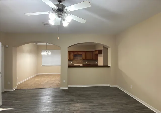 Photo 3 of Single family home for sale at 4903 Summer Ridge Dr, Conroe, TX 77303 | MLS# 76512460 | Listing updated on 2026-09-13