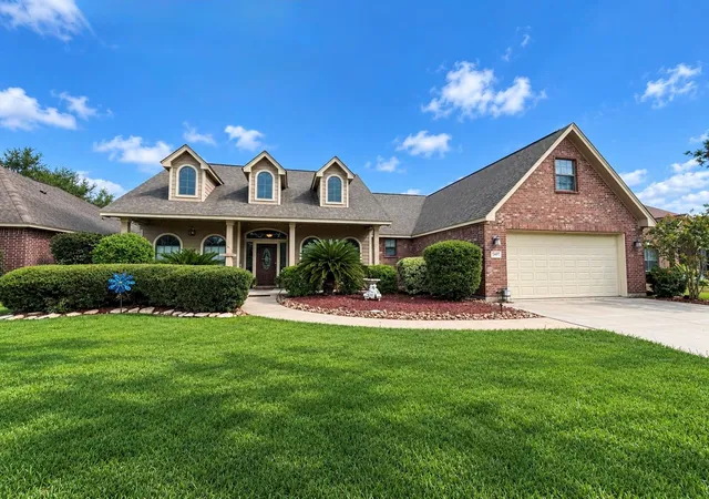 Photo 1 of Sale Pending at 1437 S Bluebonnet Ln, Angleton, TX 77515 | MLS# 34594268 | Listing updated on 2026-09-15