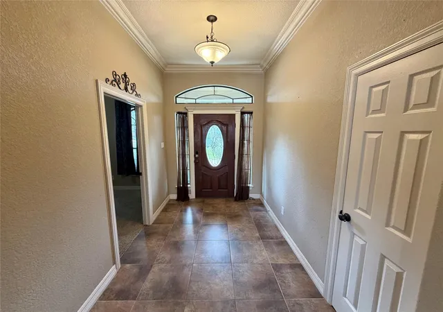 Photo 3 of Sale Pending at 1437 S Bluebonnet Ln, Angleton, TX 77515 | MLS# 34594268 | Listing updated on 2026-09-15