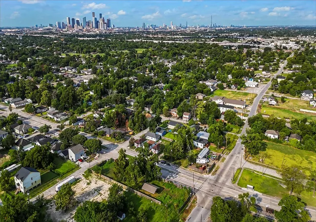 Photo 3 of Land for sale at 3811 Love St, Houston, TX 77026 | MLS# 85043895 | Listing updated on 2026-09-13