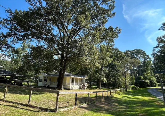 Photo 3 of Single family home for sale at 437 Gov Wood Dr, Point Blank, TX 77364 | MLS# 56355451 | Listing updated on 2026-09-14
