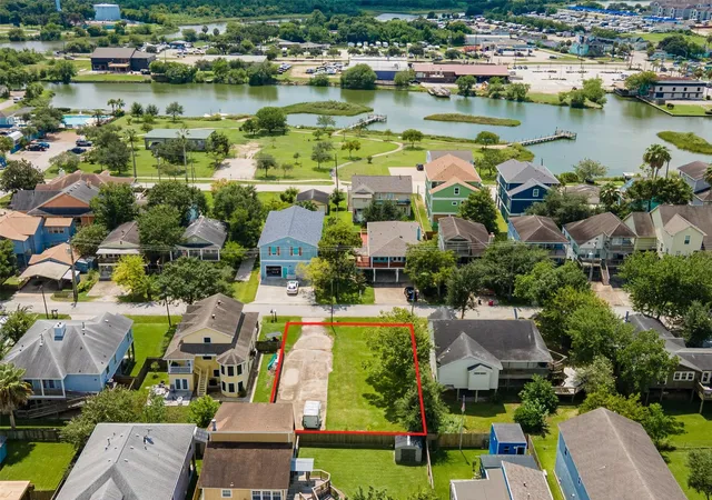 Photo 1 of Land for sale at 822 Cedar Rd, Kemah, TX 77565 | MLS# 81208290 | Listing updated on 2026-09-03