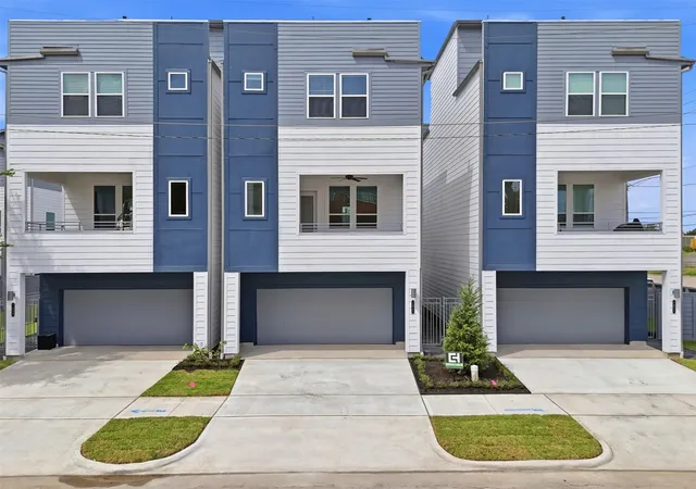 Photo 1 of Single family home for sale at 1811 Mills St, Houston, TX 77026 | MLS# 43820635 | Listing updated on 2026-09-20