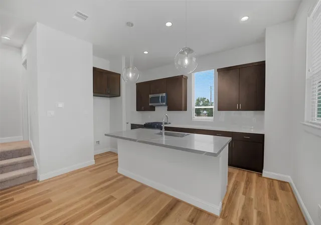 Photo 4 of Single family home for sale at 1811 Mills St, Houston, TX 77026 | MLS# 43820635 | Listing updated on 2026-09-20