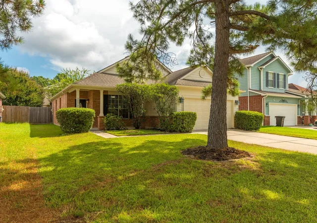 Photo 2 of Sale Pending at 22014 Holly Branch Dr, Tomball, TX 77375 | MLS# 49851793 | Listing updated on 2026-10-05
