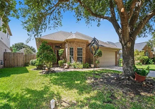 Photo 25 of Single family home for sale at 4830 Chase Stone Dr, Bacliff, TX 77518 | MLS# 44680004 | Listing updated on 2026-09-26