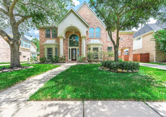 Photo 2 of Single family home for sale at 12119 Cielio Bay Ln, Houston, TX 77041 | MLS# 29032619 | Listing updated on 2026-09-19