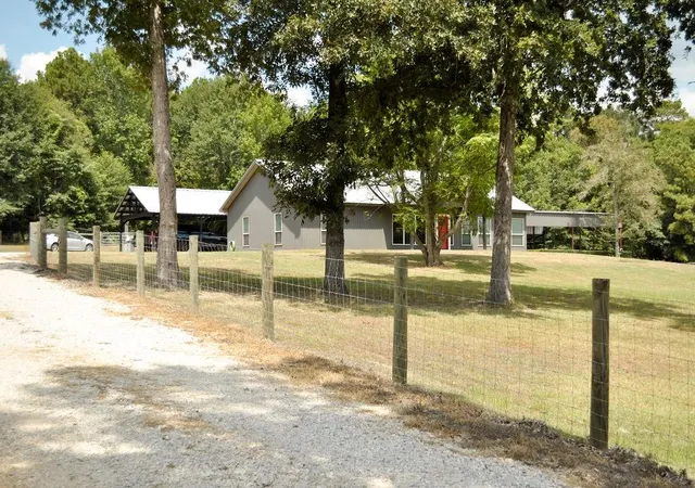 Photo 1 of Single family home for sale at 840 Horace Bonds Rd, Livingston, TX 77351 | MLS# 77418124 | Listing updated on 2026-09-09