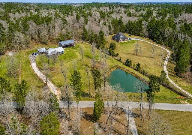 Photo 2 of Single family home for sale at 840 Horace Bonds Rd, Livingston, TX 77351 | MLS# 77418124 | Listing updated on 2026-09-09