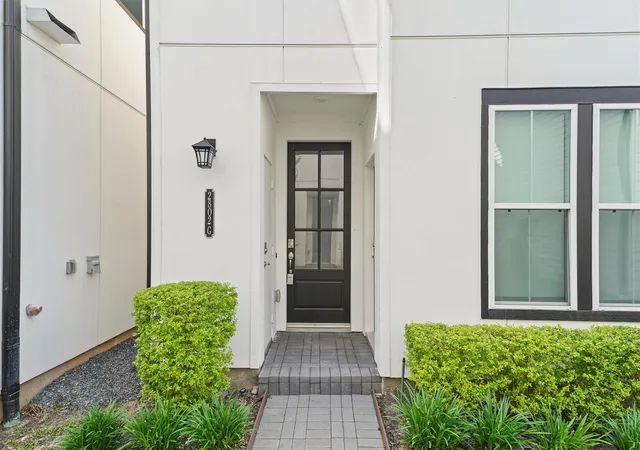 Single family home for sale at 2802 Grand Fountains Dr #G, Houston, TX 77054 | MLS# 40440975 | Listing updated on 2026-09-16