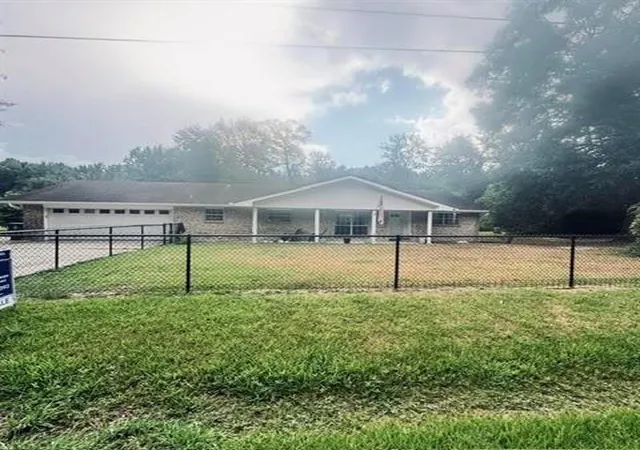 Photo 2 of Single family home for sale at 4802 Holly St, Orange, TX 77630 | MLS# 39286729 | Listing updated on 2026-09-11